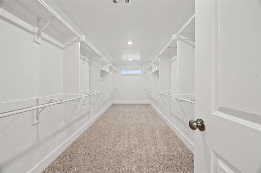 Spacious, unfurnished interior of a new home in North Square at Uptown, Celina (Image 26).