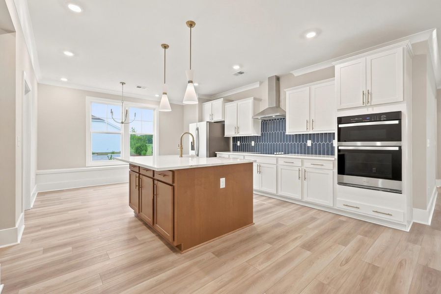 Furnished interior view inside a new home in Edgefield, Loris (Image 9).