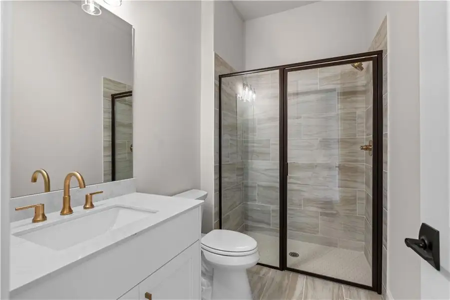 Furnished interior view inside a new home in Aberdeen, Hoschton (Image 4).