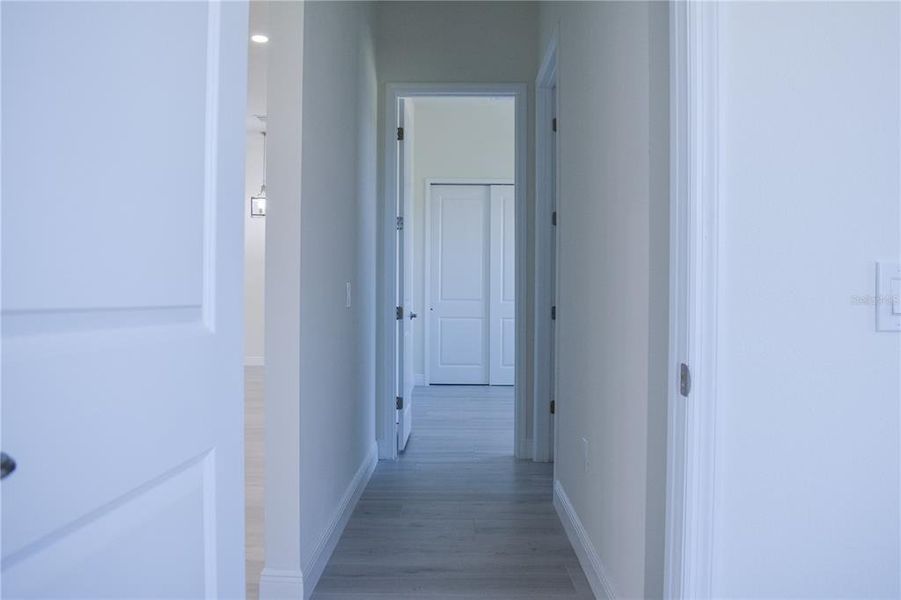 Spacious, unfurnished interior of a new home in , Lake Alfred (Image 33).