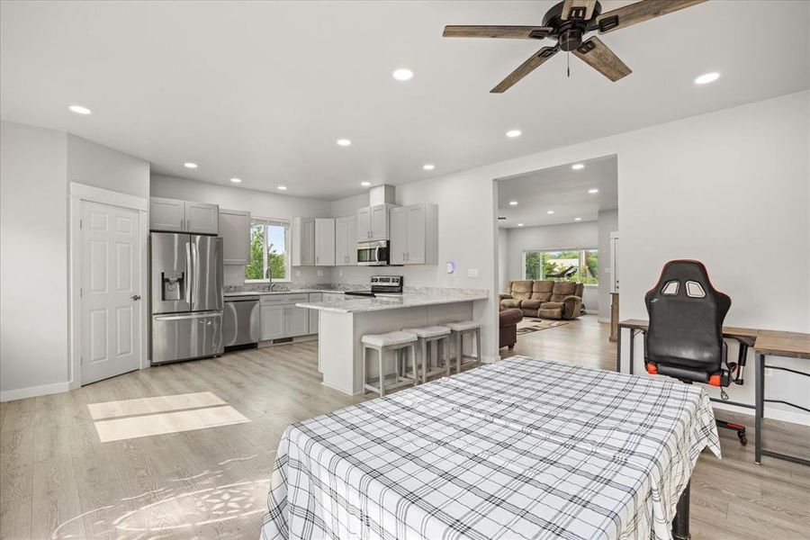 Furnished interior view inside a new home in , Granbury (Image 31).