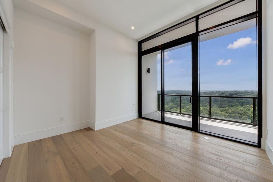 Spacious, unfurnished interior of a new home in The Dillon Buckhead, Atlanta (Image 43).