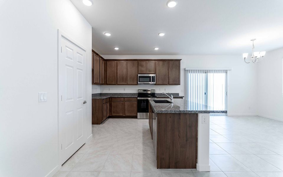 Furnished interior view inside a new home in Rancho Santa Rosa, Maricopa (Image 8).