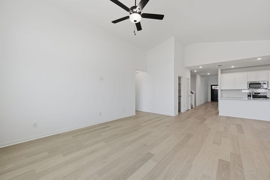 Spacious, unfurnished interior of a new home in Parks at Foster Crossing, Anna (Image 14). Spacious, unfurnished interior of a new home in Parks at Foster Crossing, Anna (Image 14).