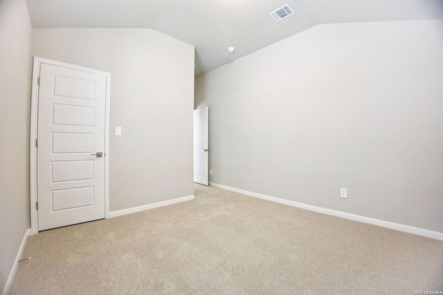 Spacious, unfurnished interior of a new home in , San Antonio (Image 40).
