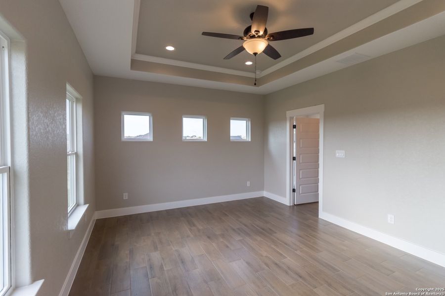 Spacious, unfurnished interior of a new home in , La Vernia (Image 15). Spacious, unfurnished interior of a new home in , La Vernia (Image 15).