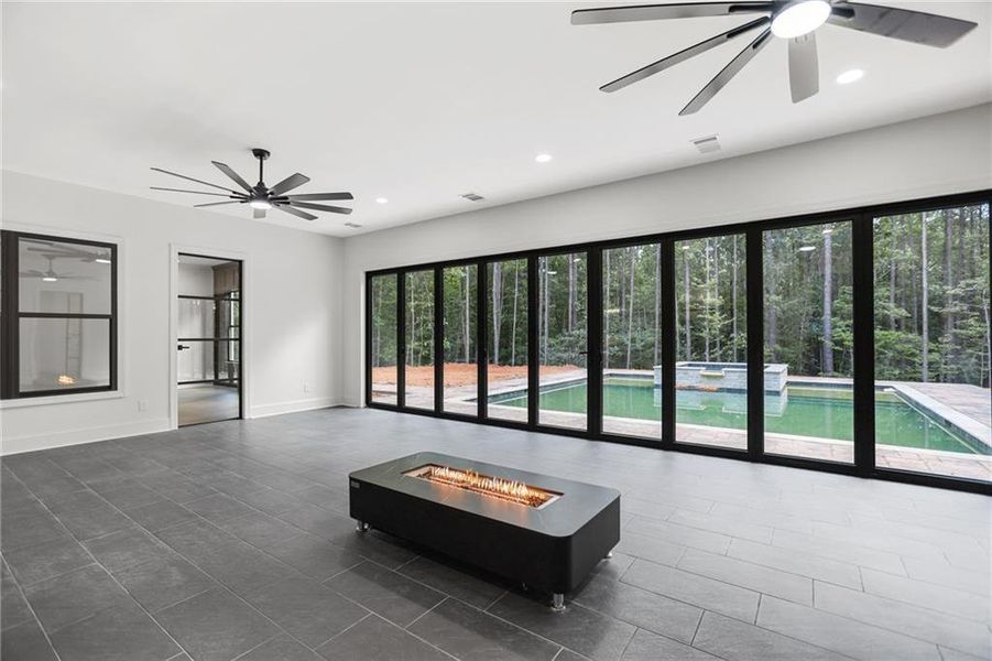 Image 92 of a home in .
