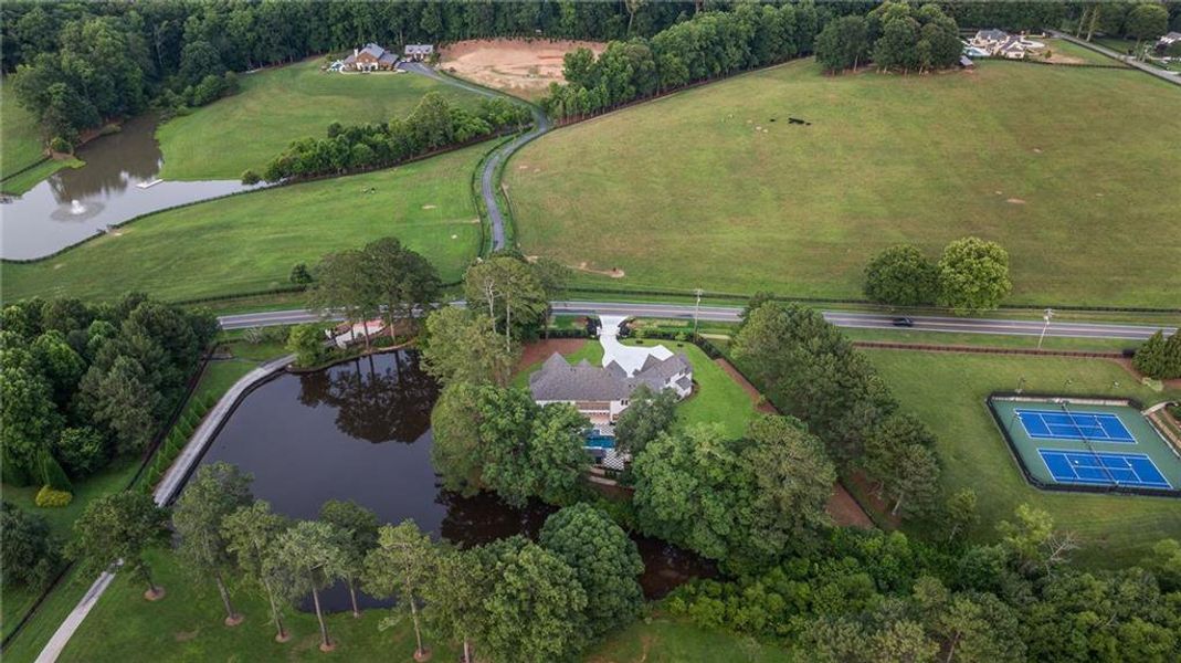 Community amenities in , Canton (Image 79).