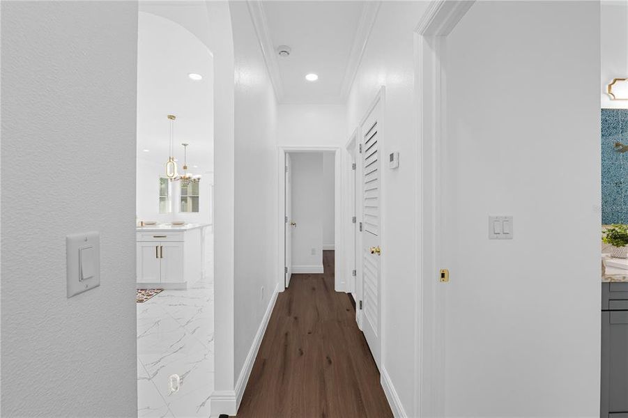 Spacious, unfurnished interior of a new home in , Tampa (Image 31).