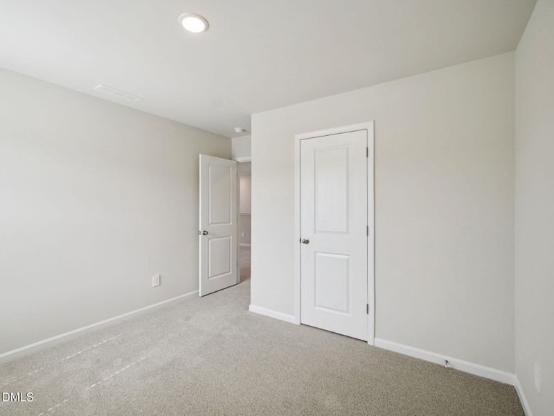 29-web-or-mls-Raleigh - River Glen - 636