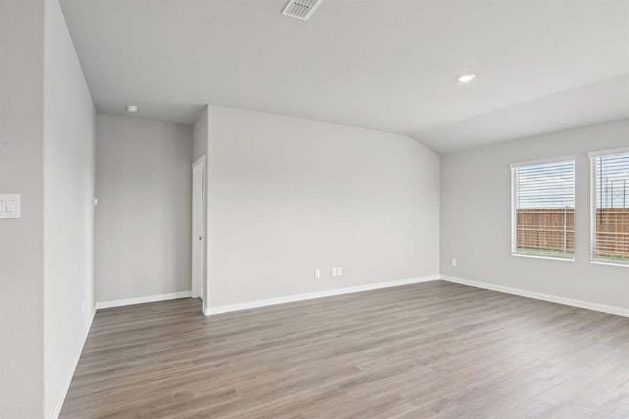 Spacious, unfurnished interior of a new home in River Ridge, Crandall (Image 19). Spacious, unfurnished interior of a new home in River Ridge, Crandall (Image 19).