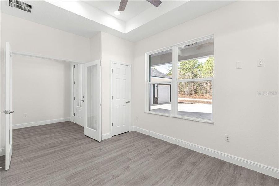 Spacious, unfurnished interior of a new home in , Dunnellon (Image 25).
