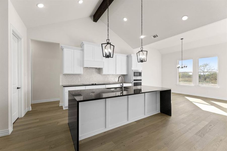 1473 Saguaro-Kitchen-2