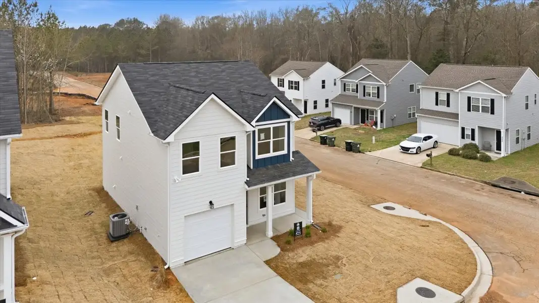Image 22 of a home in Creekside Manor. Image 22 of a home in Creekside Manor.