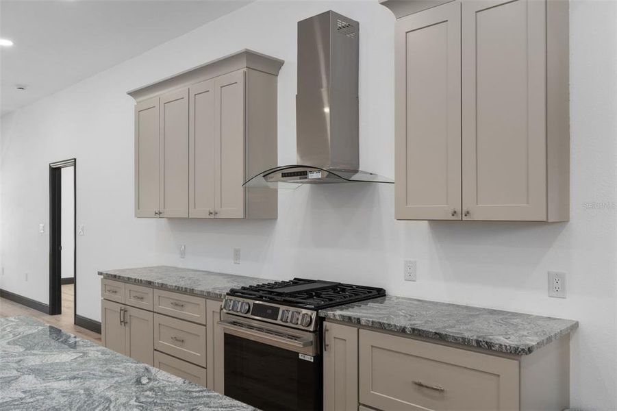 Furnished interior view inside a new home in , Dunnellon (Image 10).