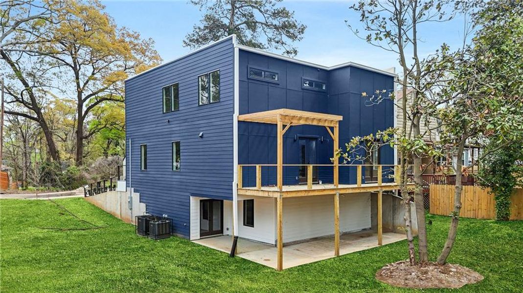 Exterior details and patio area of a home in , Atlanta (Image 28).
