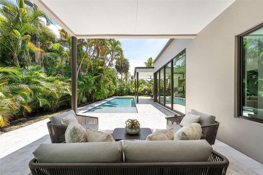 Exterior details and patio area of a home in , Fort Lauderdale (Image 30).