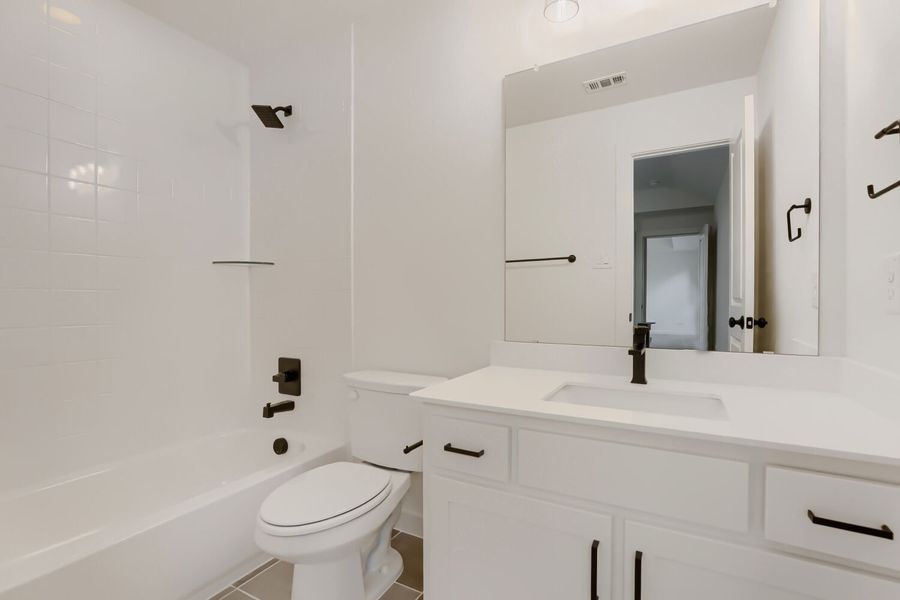 189 Enclave - Full Bathroom 189 Enclave - Full Bathroom