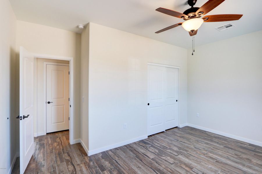 Guest bedroom