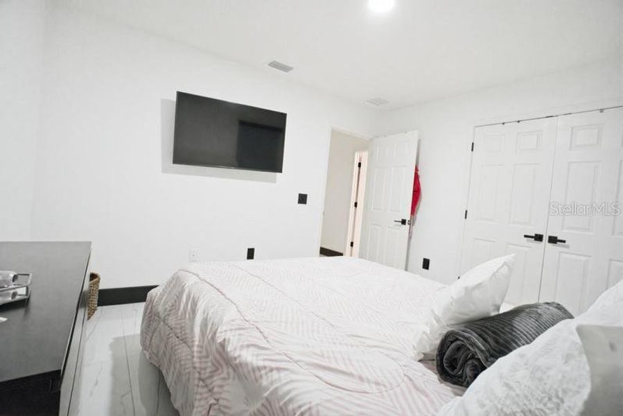 Furnished interior view inside a new home in Storey Creek, Kissimmee (Image 47).