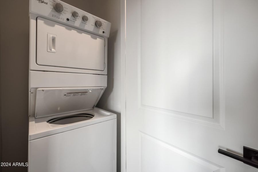 37) CASITA LAUNDRY SPACE