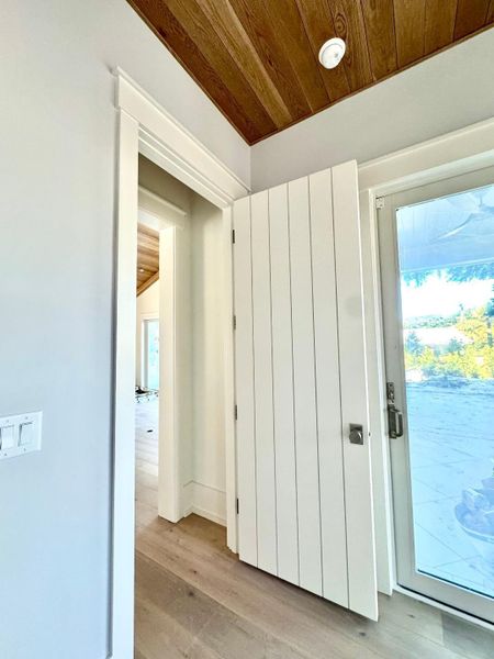 Spacious, unfurnished interior of a new home in , Isle Of Palms (Image 9). Spacious, unfurnished interior of a new home in , Isle Of Palms (Image 9).