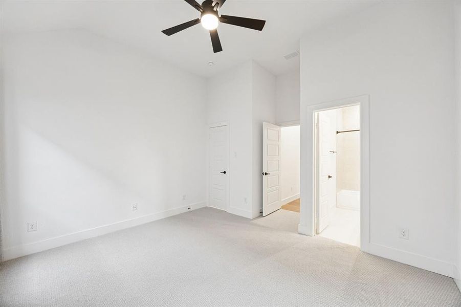 Spacious, unfurnished interior of a new home in Birdsong, Mansfield (Image 28).