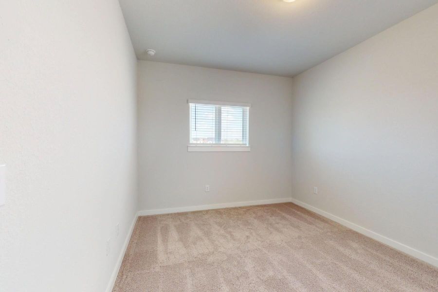 Spacious, unfurnished interior of a new home in Cascades at Onion Creek, Austin (Image 21).