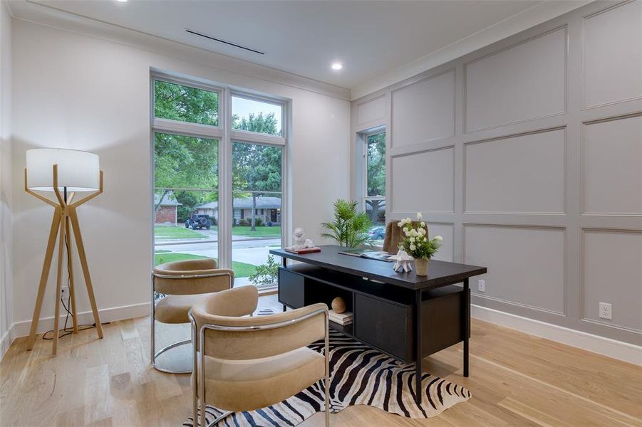 Furnished interior view inside a new home in , Dallas (Image 17).