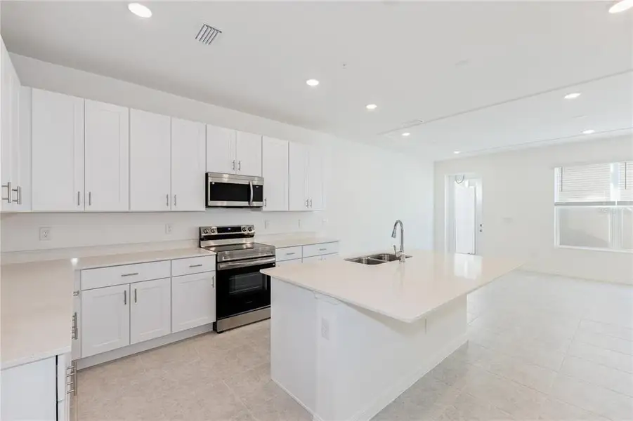 Furnished interior view inside a new home in , Apopka (Image 5).