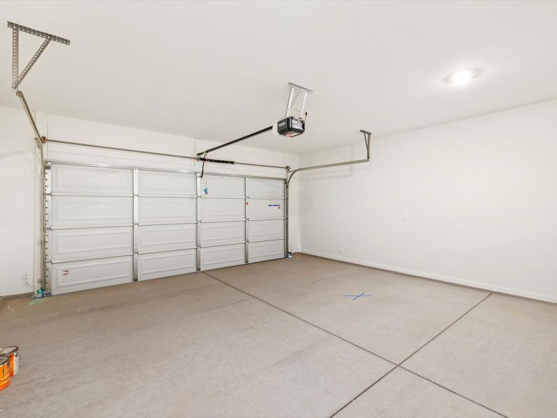 Spacious, unfurnished interior of a new home in Mandarina - Signature Series, Marana (Image 15).