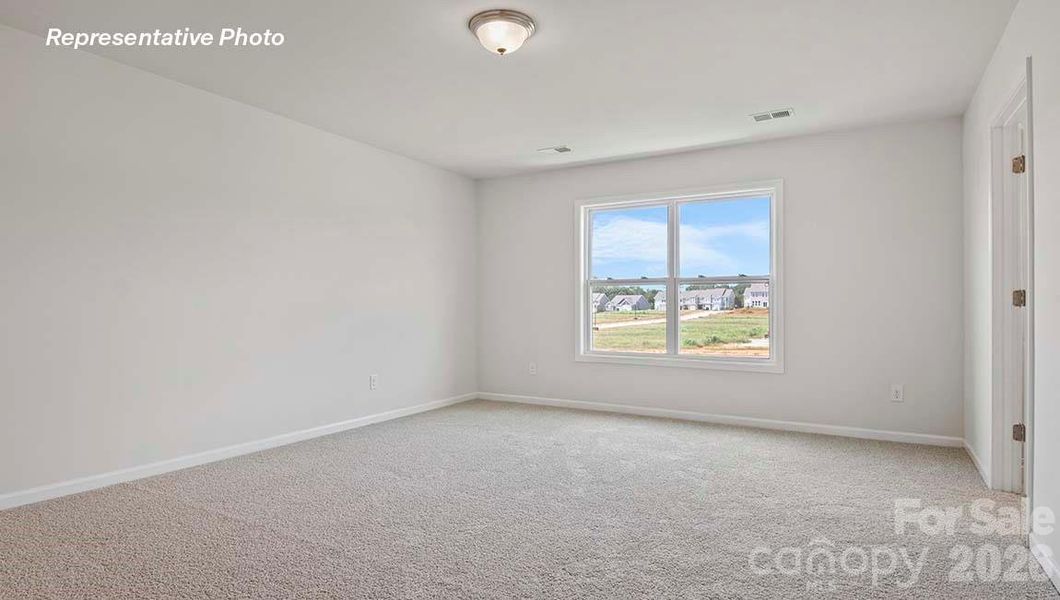 Spacious, unfurnished interior of a new home in Skybrook Corners, Huntersville (Image 13).