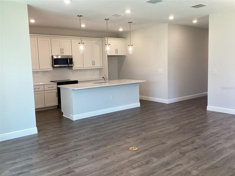 Image 44 of a home in .