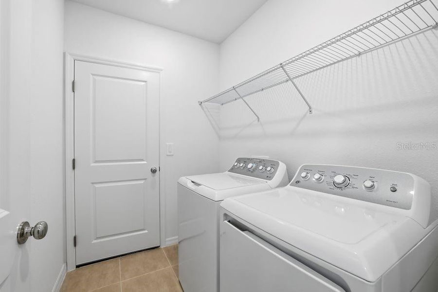 Close-up of interior finishes inside a home in Palm Wind, Hudson (Image 19).