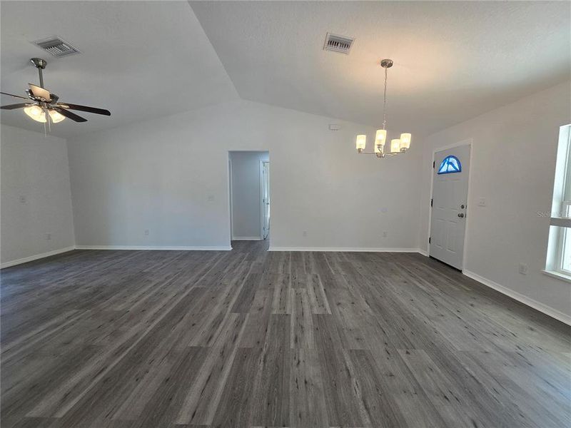 Spacious, unfurnished interior of a new home in , Ocklawaha (Image 29).