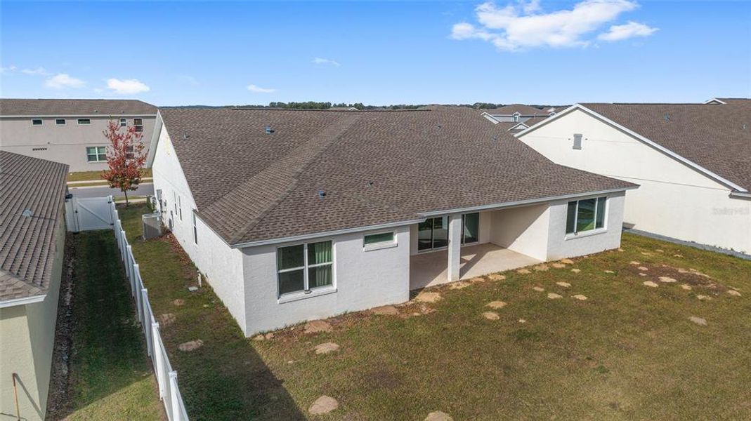 Exterior details and patio area of a home in Calesa Township, Ocala (Image 45).
