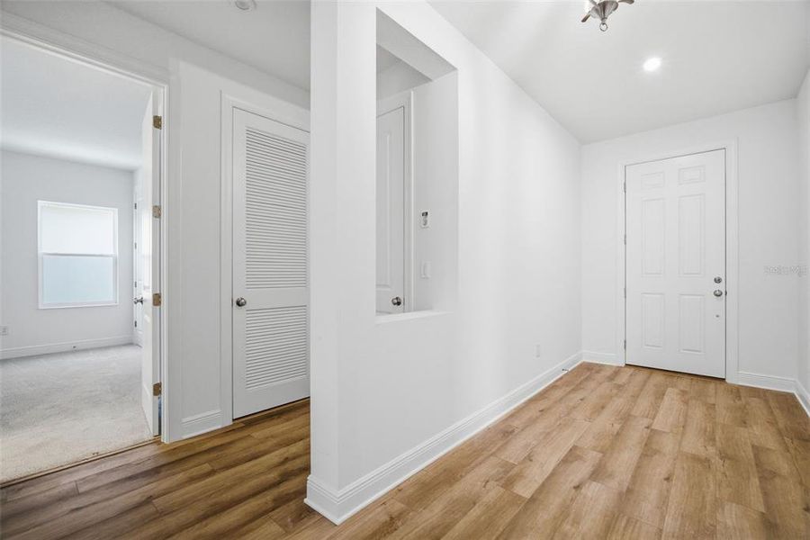 Spacious, unfurnished interior of a new home in Waterset, Apollo Beach (Image 48). Spacious, unfurnished interior of a new home in Waterset, Apollo Beach (Image 48).