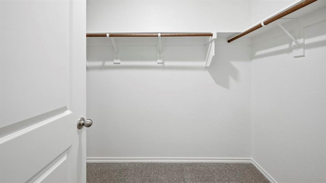 Spacious, unfurnished interior of a new home in Sweetwater Springs, Sherman (Image 22).