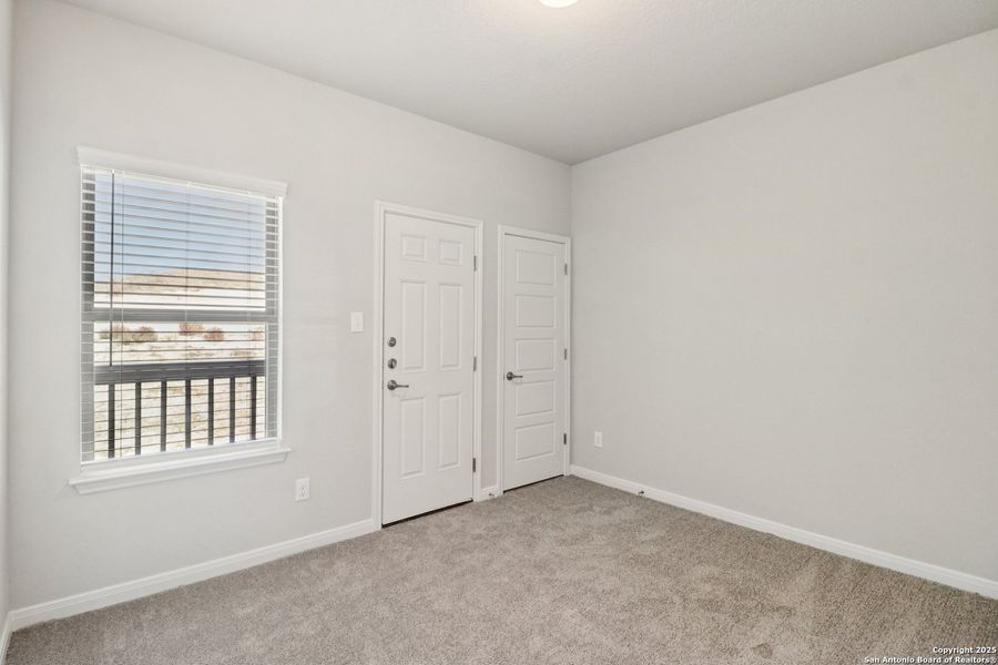 Spacious, unfurnished interior of a new home in Magnolia Village North, San Antonio (Image 37).