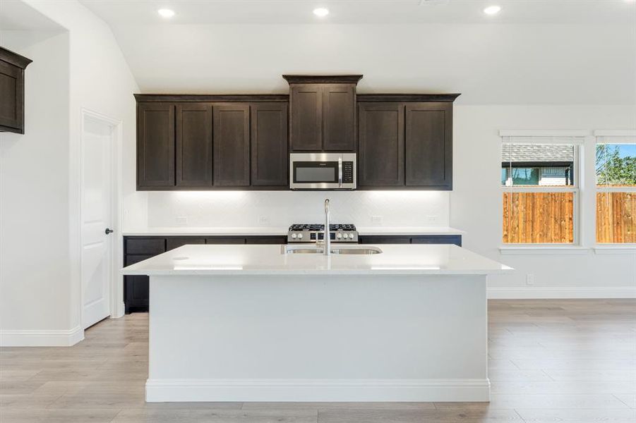 Furnished interior view inside a new home in Arcadia Trails, Balch Springs (Image 6).