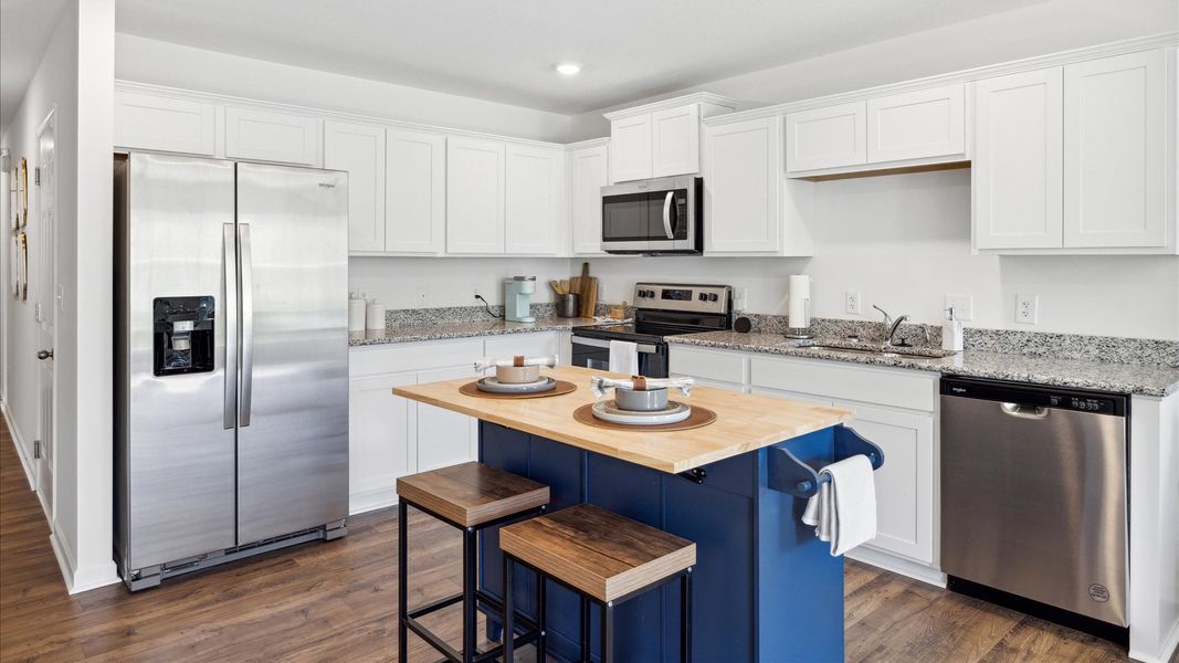 Representative furnished interior of a home built from the Sullivan by D.R. Horton in Crescent Ridge, Niota (Image 7).