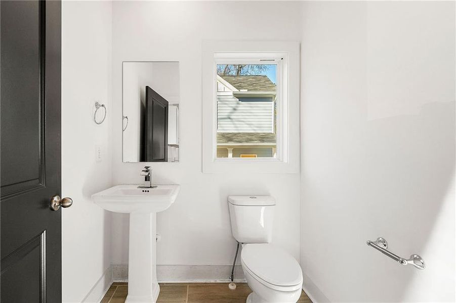 Furnished interior view inside a new home in , Atlanta (Image 7).