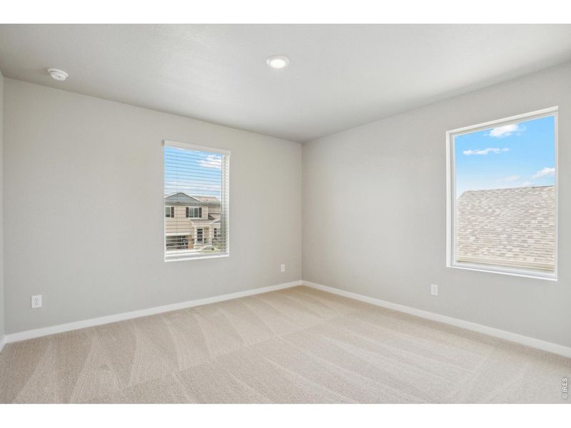 Spacious, unfurnished interior of a new home in , Severance (Image 17).