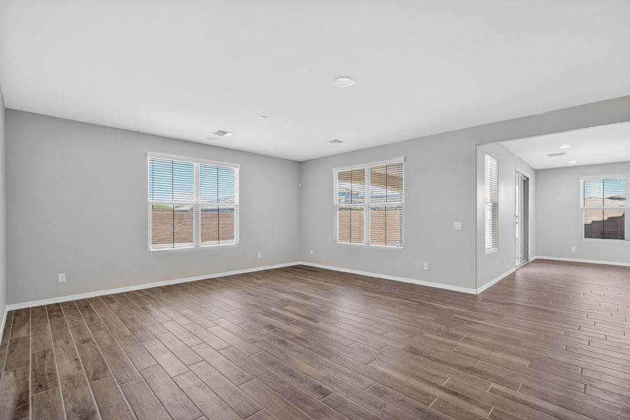 Spacious, unfurnished interior of a new home in Artisan at Asante, Surprise (Image 12). Spacious, unfurnished interior of a new home in Artisan at Asante, Surprise (Image 12).