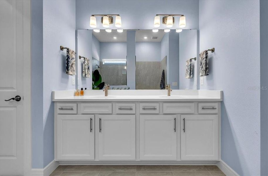 Furnished interior view inside a new home in , Parrish (Image 58).