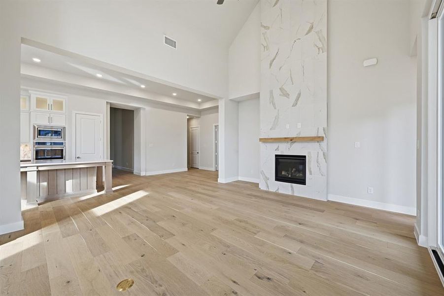 Spacious, unfurnished interior of a new home in Sandbrock Ranch, Aubrey (Image 16).