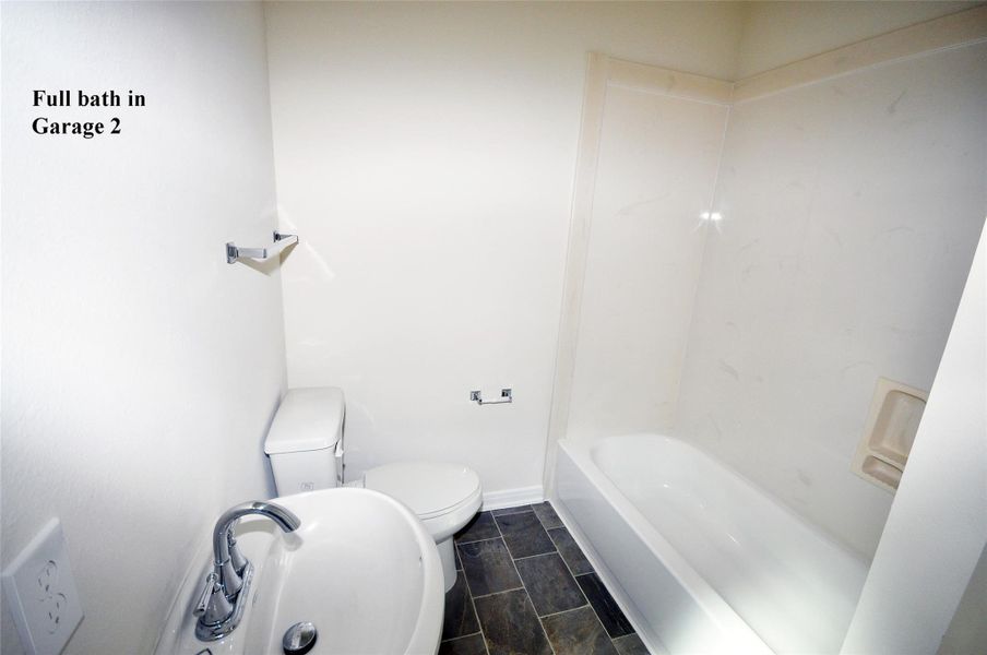 Furnished interior view inside a new home in Pedregal, League City (Image 14).