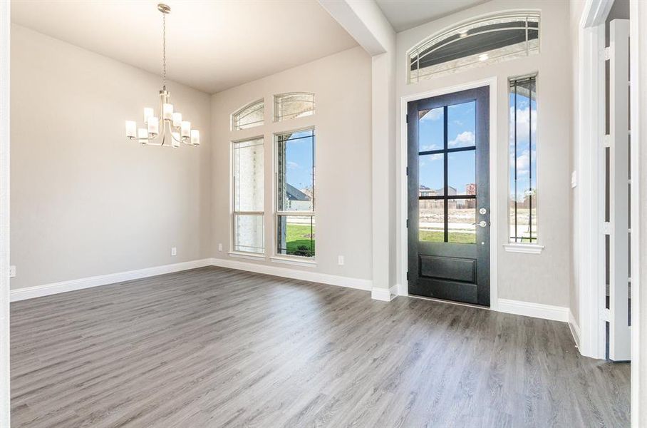 Spacious, unfurnished interior of a new home in Ten Mile Creek Estates, DeSoto (Image 16).
