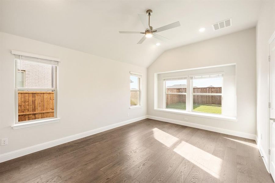 Spacious, unfurnished interior of a new home in ArrowBrooke, Aubrey (Image 34). Spacious, unfurnished interior of a new home in ArrowBrooke, Aubrey (Image 34).