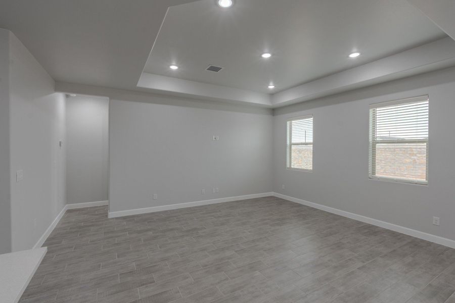 Spacious, unfurnished interior of a new home in Summer Sky North, El Paso (Image 18).